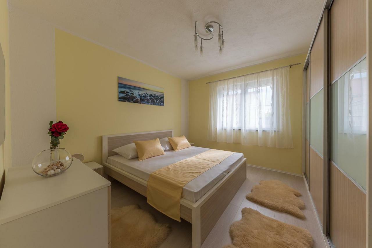Apartment Danijela II Σίμπενικ Εξωτερικό φωτογραφία