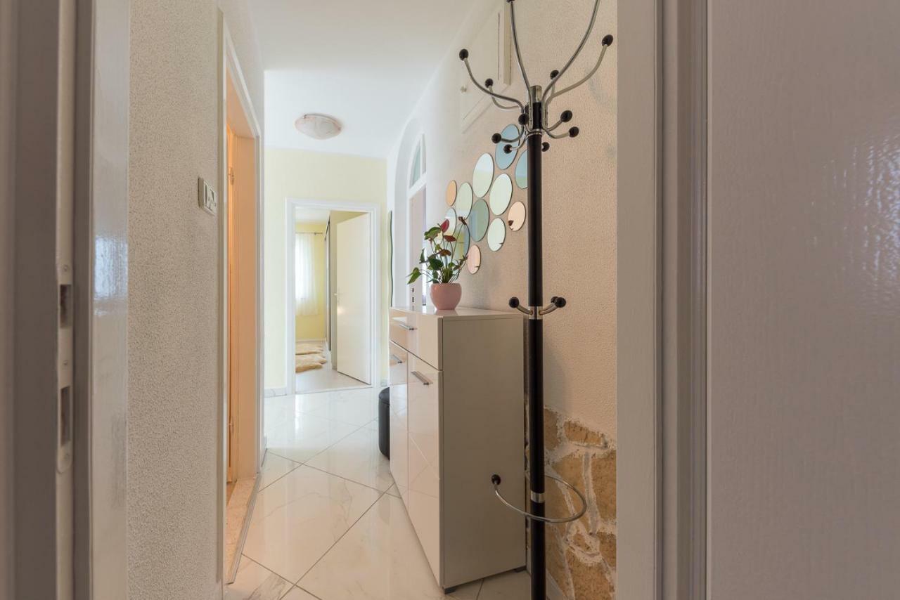 Apartment Danijela II Σίμπενικ Εξωτερικό φωτογραφία