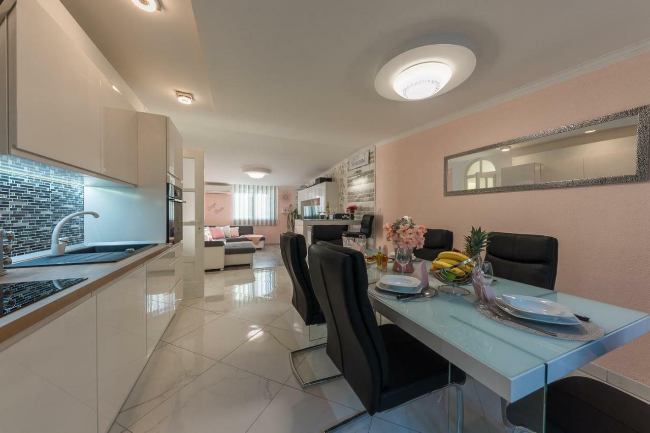Apartment Danijela II Σίμπενικ Εξωτερικό φωτογραφία