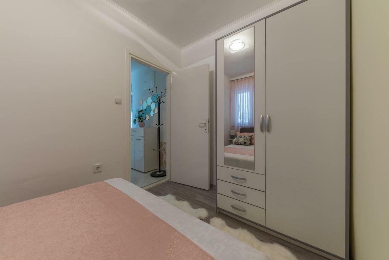 Apartment Danijela II Σίμπενικ Εξωτερικό φωτογραφία