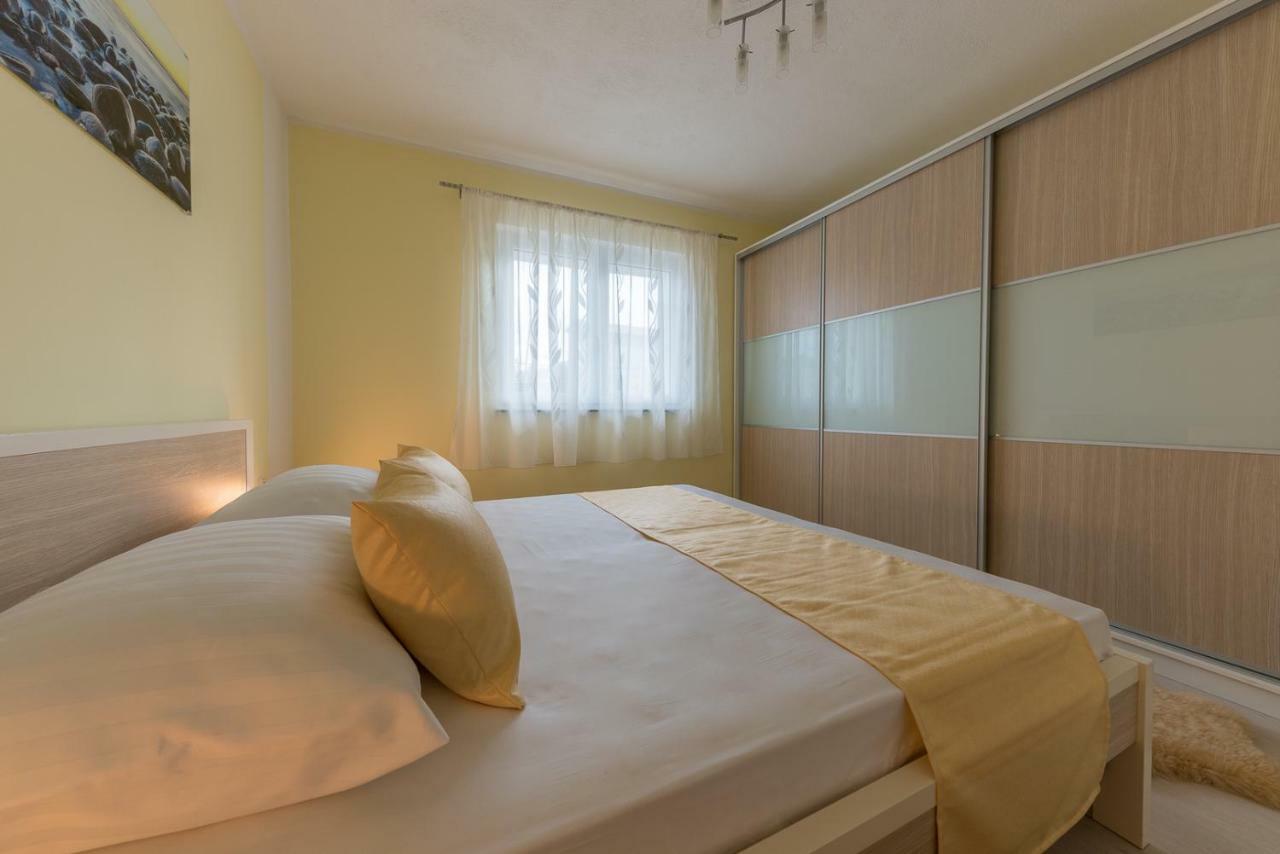Apartment Danijela II Σίμπενικ Εξωτερικό φωτογραφία